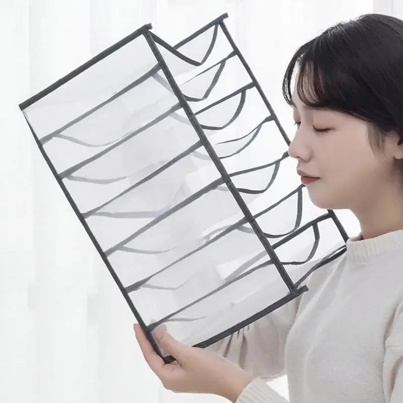 7-Grid Clothes Organizer